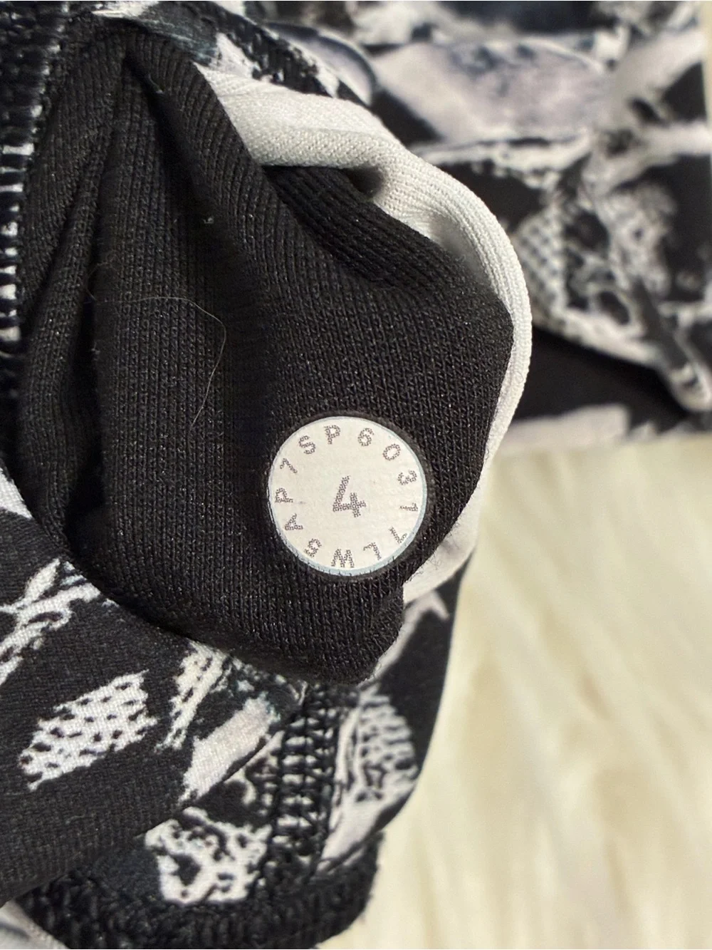 Lululemon Wunder Under Hi-Rise Tight Sz 4 Interlaced Starlight Black White Gray